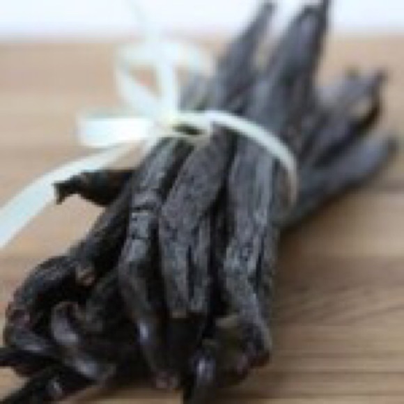 LAVISH VANILLA, SCENT UNLEASHED LLC LUXURY HAND POURED SCENTED CANDLES - Picture 6 of 6